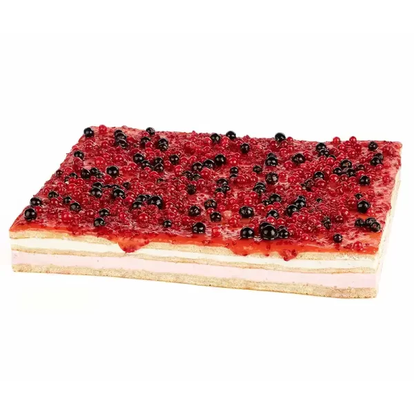 Tarta de yogur y fresas del bosque